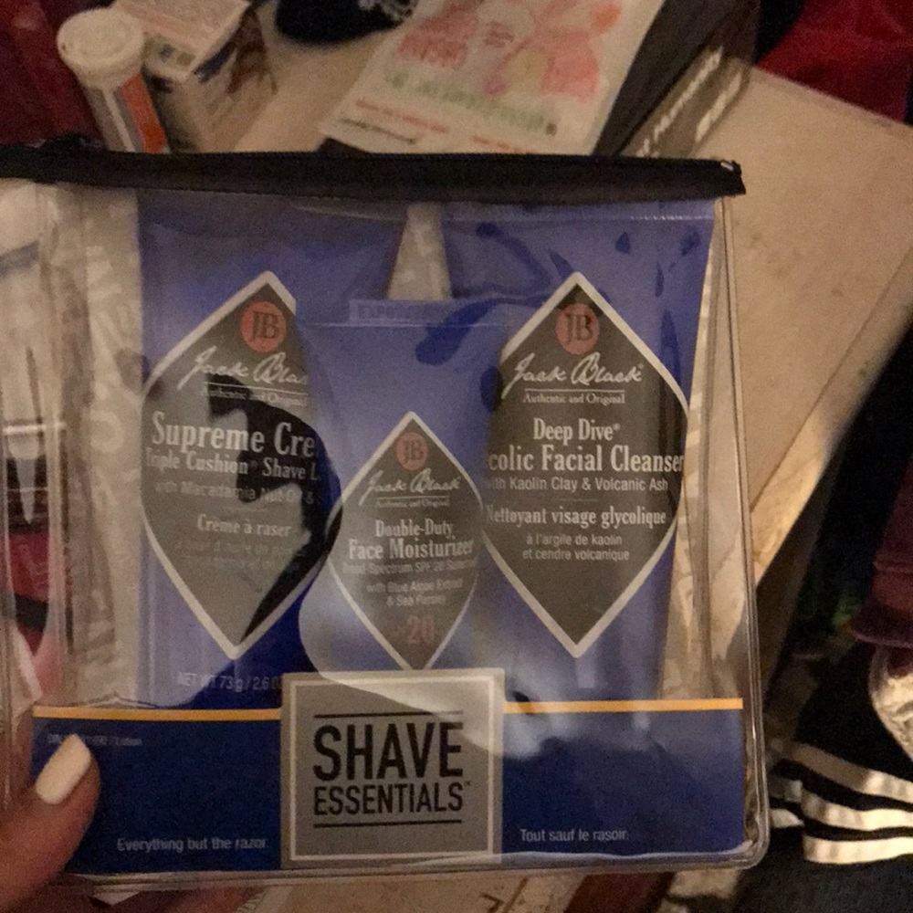 JACK BLACK SHAVE ESSENTIAL